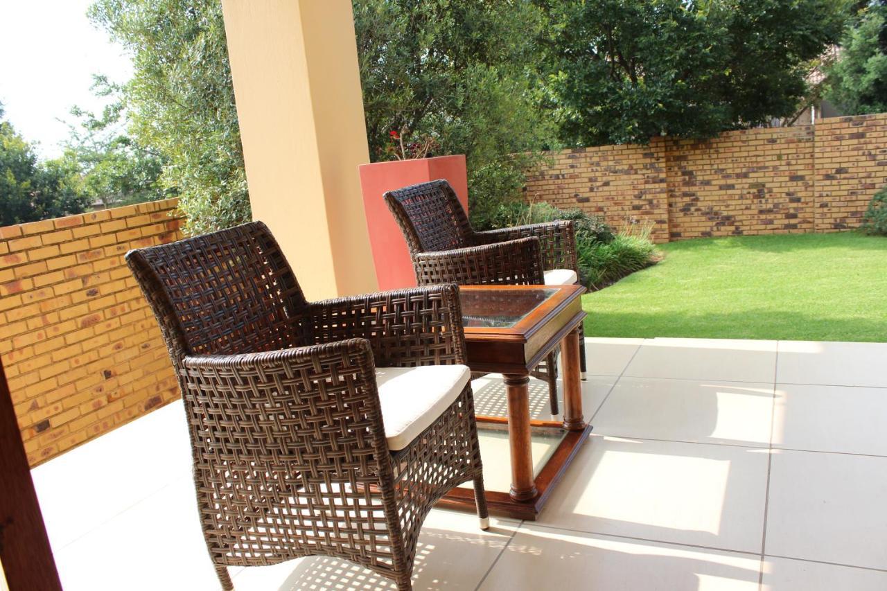 Topaz Cove Luxury Villas ايدنفيل المظهر الخارجي الصورة